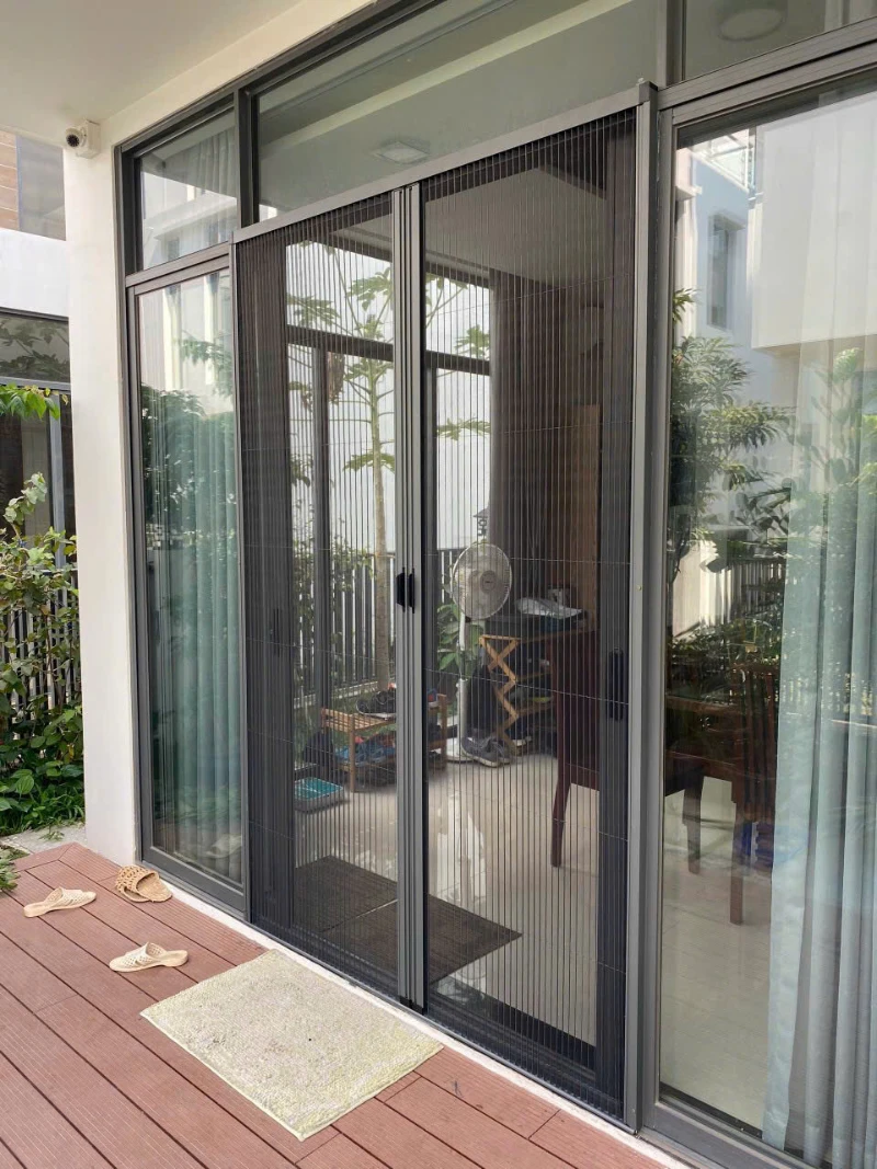 Cửa lưới chống muỗi dạng xếp 2 cánh màu Xingfa