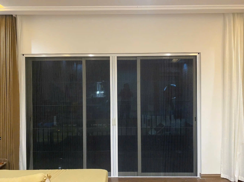Cửa lưới xếp chống muỗi ngăn phòng ngủ