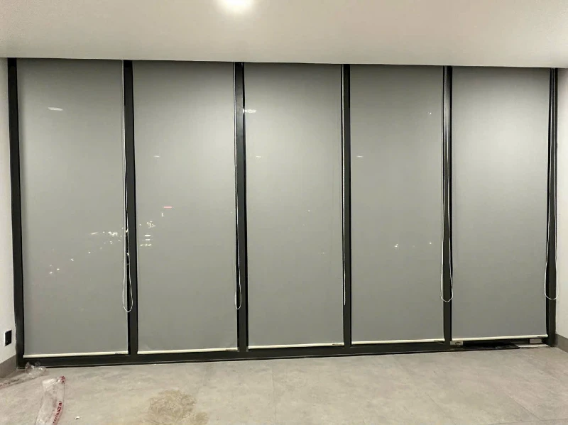 Rèm cuốn ghi hiện đại chống nắng