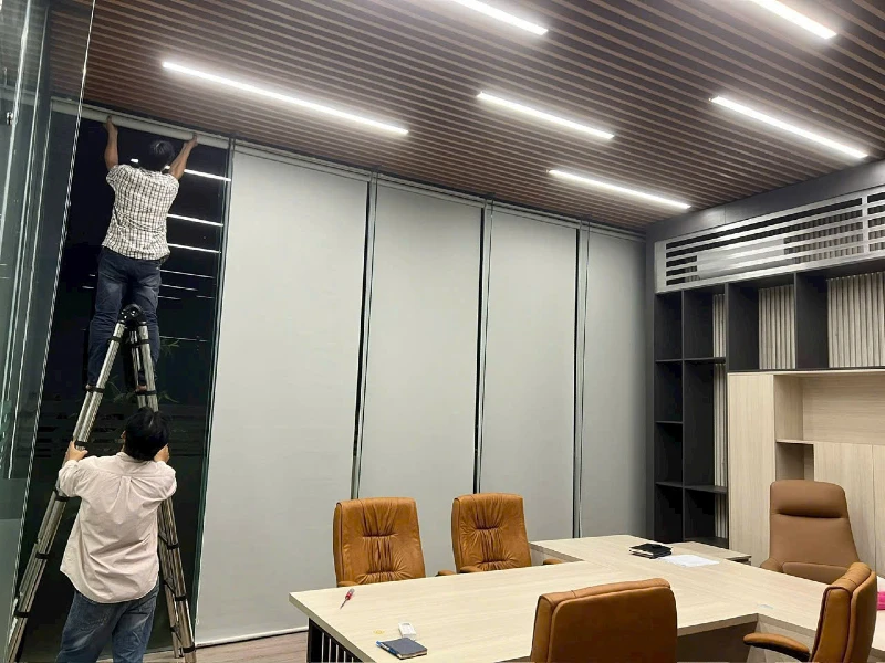 Rèm sáo cuốn phòng họp văn phòng cao cấp