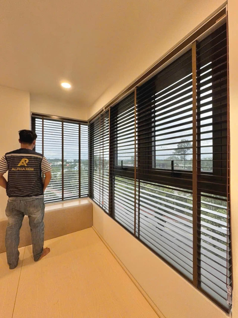 Rèm sáo gỗ màu nâu đất cổ điển