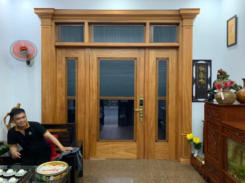 Rèm tổ ong trên kính lùa trên