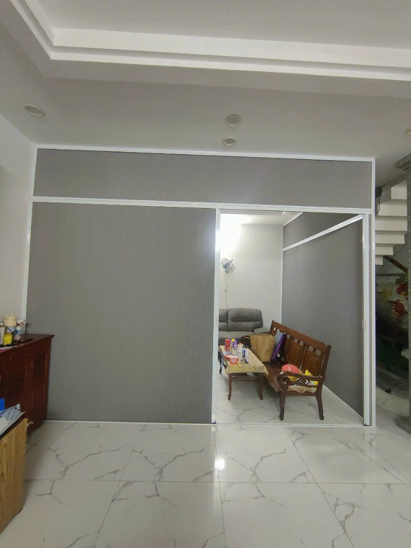 Vách ngăn phòng khách rèm tổ ong