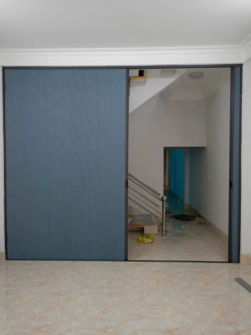 Vách tổ ong ngăn cầu thang đẹp giá rẻ